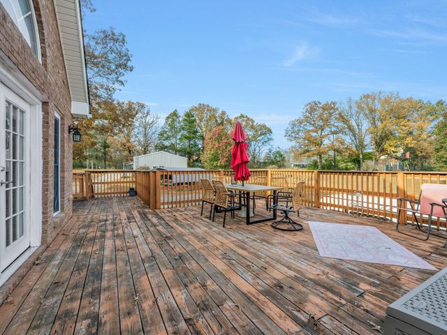 311 Downs Rd, Cumberland City, TN 37050