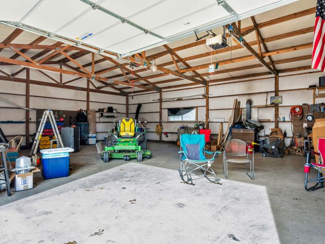 311 Downs Rd, Cumberland City, TN 37050