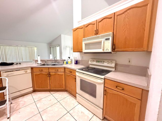 17770 75th Place N, The Acreage, FL 33470