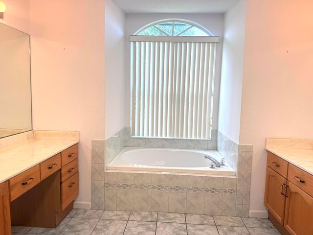 17770 75th Place N, The Acreage, FL 33470