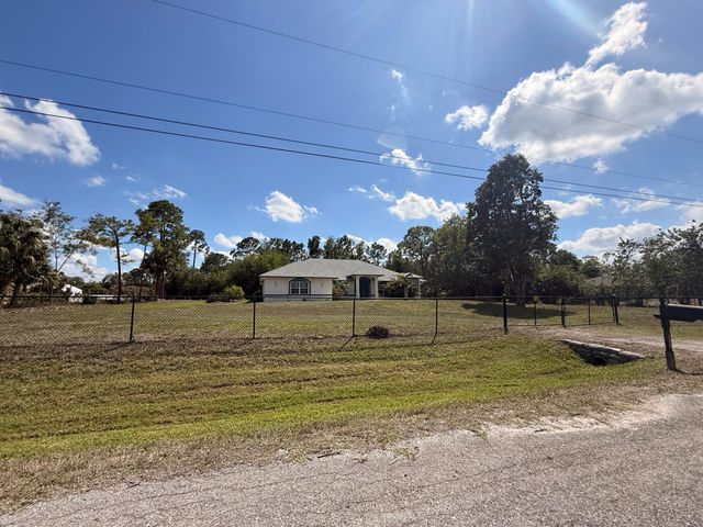 17770 75th Place N, The Acreage, FL 33470