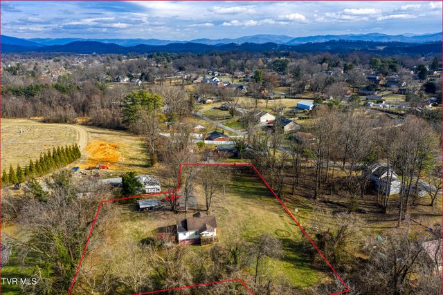 1605 Lynnwood Drive, Johnson City, TN 37601