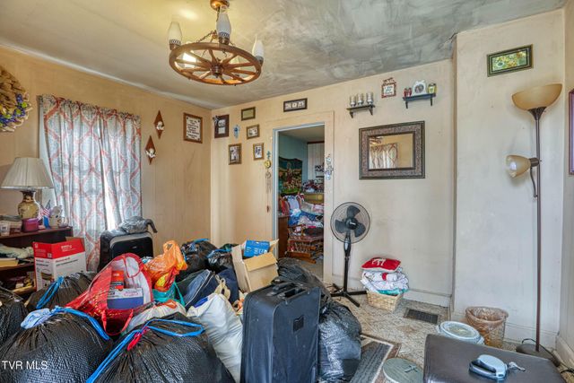 1605 Lynnwood Drive, Johnson City, TN 37601