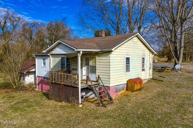 1605 Lynnwood Drive, Johnson City, TN 37601