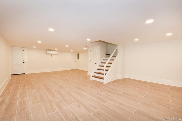 354 Bauer Place, Mineola, NY 11501
