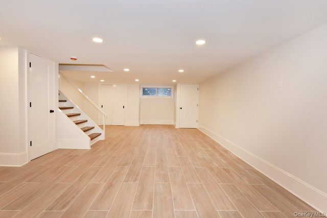 354 Bauer Place, Mineola, NY 11501