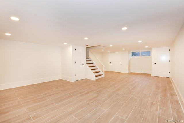 354 Bauer Place, Mineola, NY 11501
