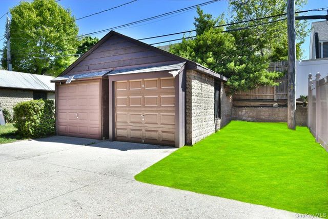 354 Bauer Place, Mineola, NY 11501