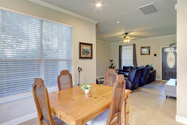 751 N Sherman Avenue, Van Alstyne, TX 75495