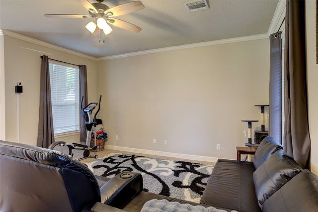 751 N Sherman Avenue, Van Alstyne, TX 75495