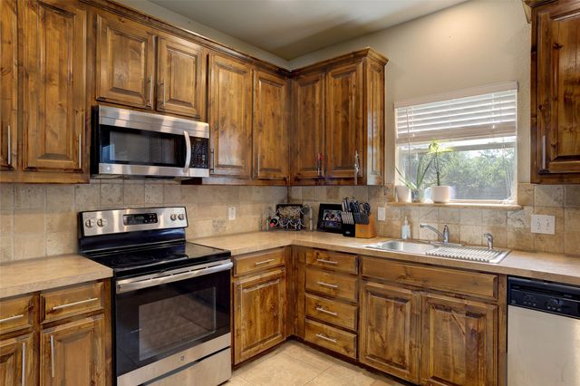 751 N Sherman Avenue, Van Alstyne, TX 75495