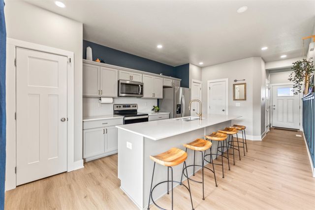 620 NE Pearl Drive, Ankeny, IA 50021