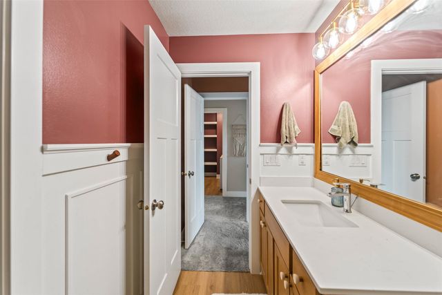 620 NE Pearl Drive, Ankeny, IA 50021