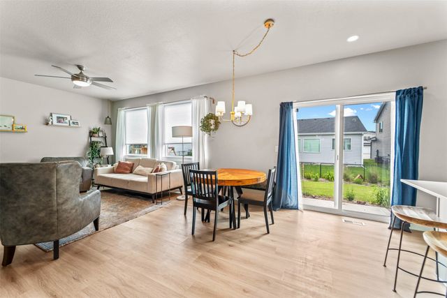 620 NE Pearl Drive, Ankeny, IA 50021
