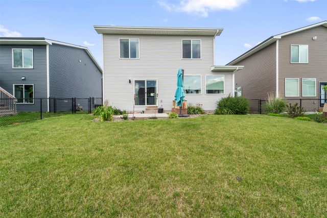 620 NE Pearl Drive, Ankeny, IA 50021