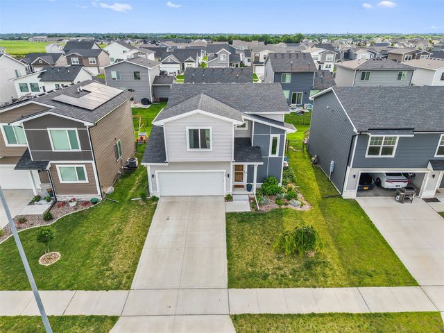 620 NE Pearl Drive, Ankeny, IA 50021