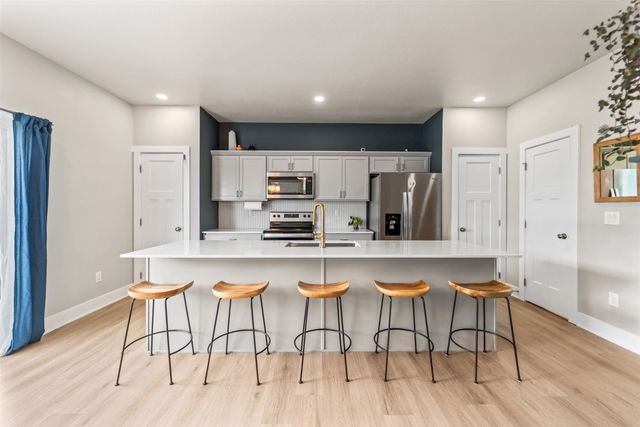 620 NE Pearl Drive, Ankeny, IA 50021