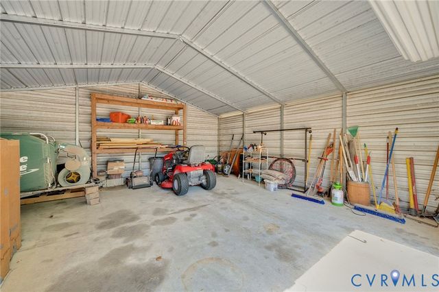 17170 Templeton Rd, Disputanta, VA 23842