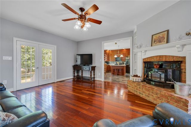 17170 Templeton Rd, Disputanta, VA 23842