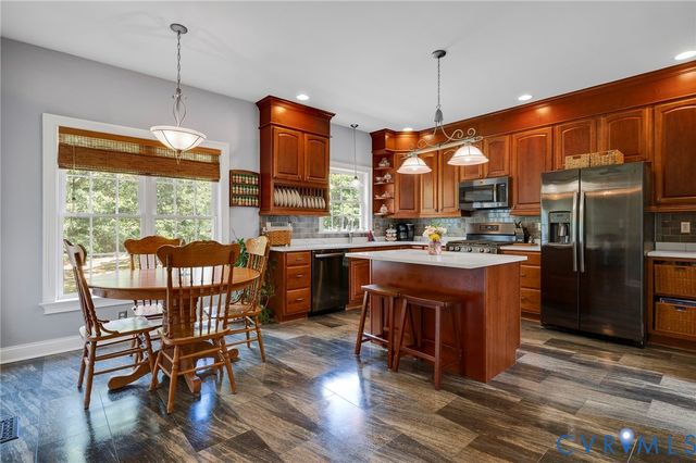 17170 Templeton Rd, Disputanta, VA 23842