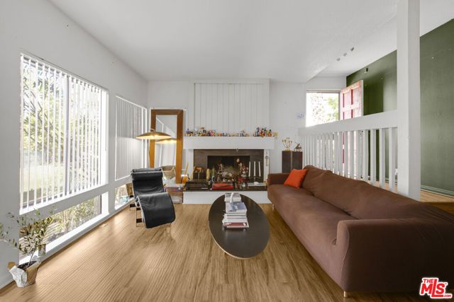 3903 Via Dolce, Los Angeles, CA 90292