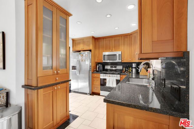 3903 Via Dolce, Los Angeles, CA 90292