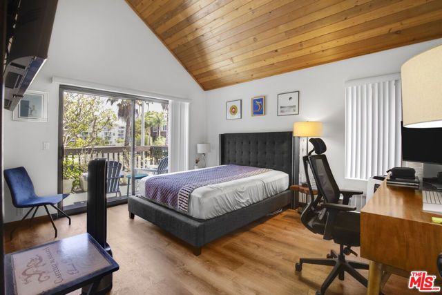 3903 Via Dolce, Los Angeles, CA 90292