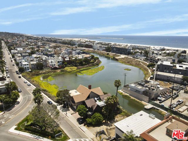 3903 Via Dolce, Los Angeles, CA 90292