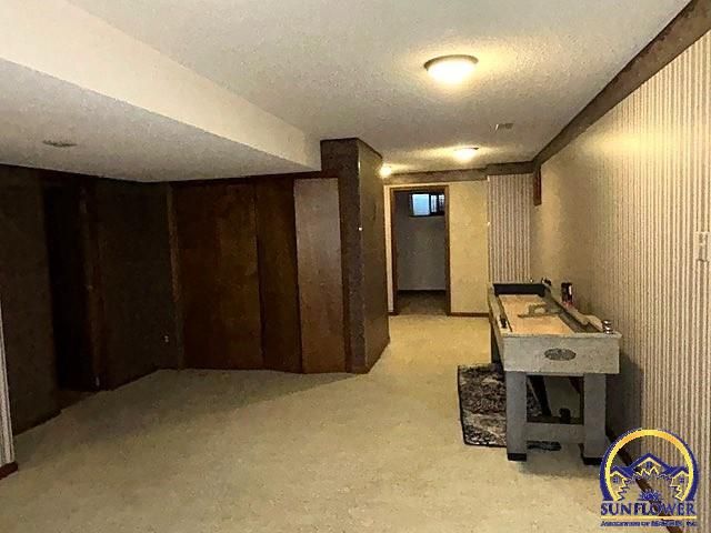 3630 SW Kings Forest RD, Topeka, KS 66610