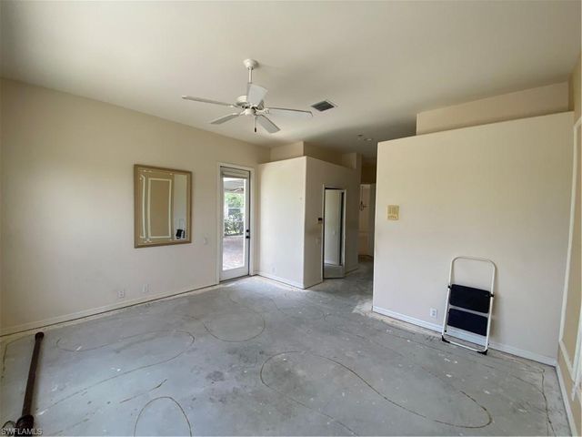 8285 Gleneagle WAY, Naples, FL 34120