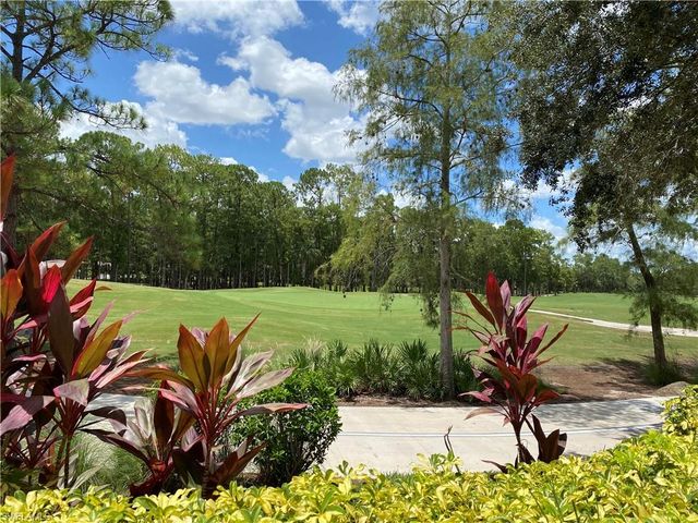 8285 Gleneagle WAY, Naples, FL 34120