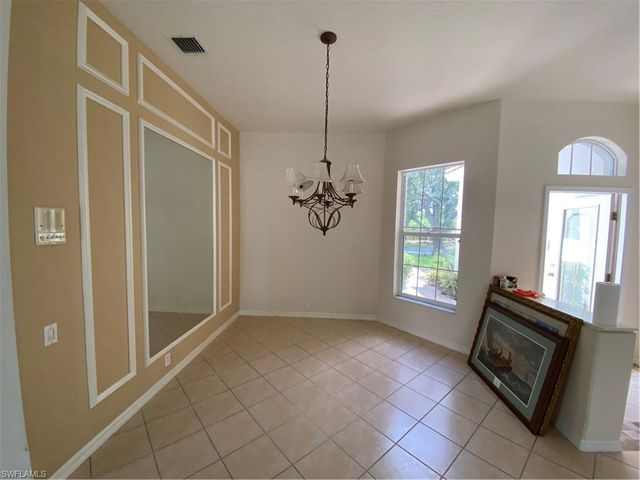 8285 Gleneagle WAY, Naples, FL 34120
