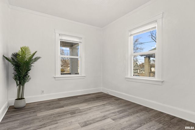 510 W GIFT Avenue, Peoria, IL 61604