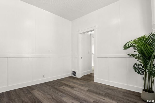 510 W GIFT Avenue, Peoria, IL 61604