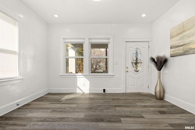 510 W GIFT Avenue, Peoria, IL 61604