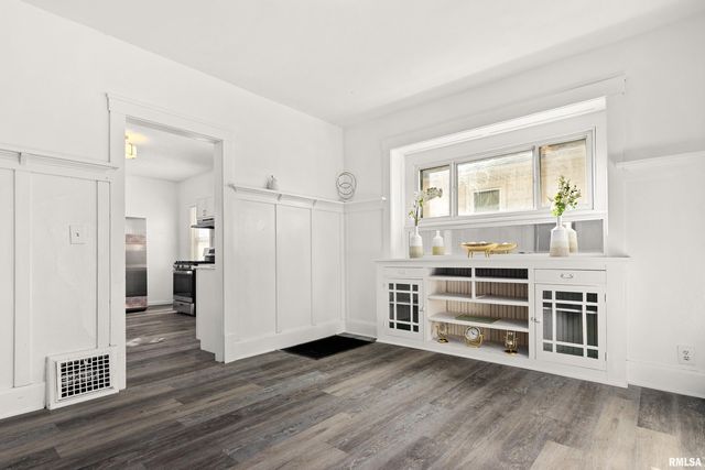 510 W GIFT Avenue, Peoria, IL 61604