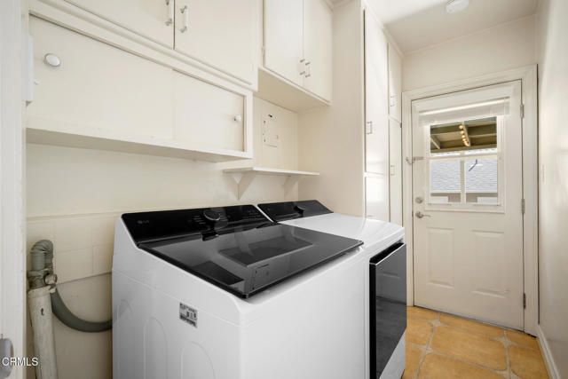 2444 N Parish Place, Burbank, CA 91504