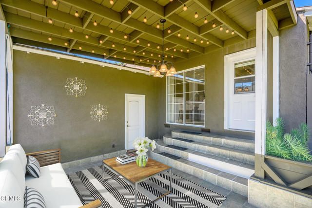 2444 N Parish Place, Burbank, CA 91504