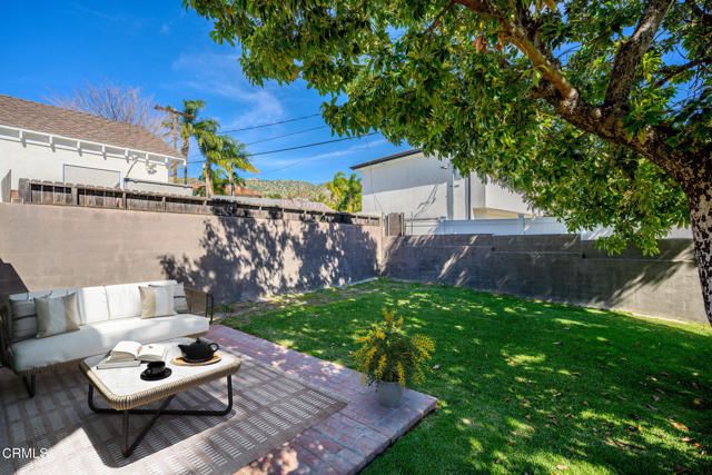 2444 N Parish Place, Burbank, CA 91504