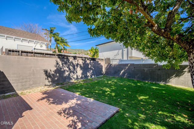 2444 N Parish Place, Burbank, CA 91504