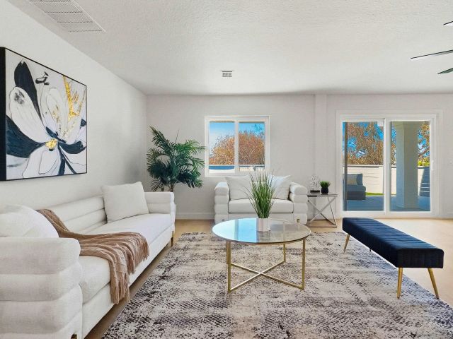 311 Rosebud Lane, San Diego, CA 92114