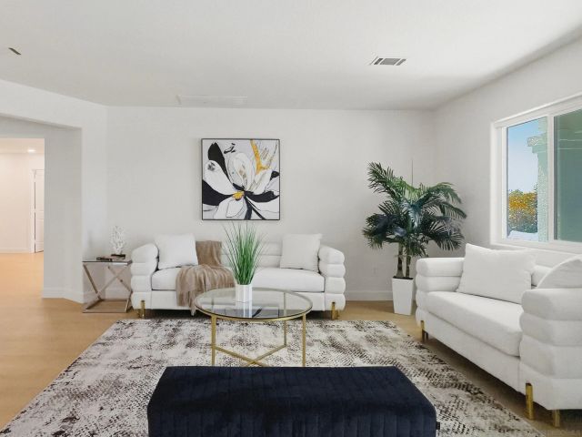 311 Rosebud Lane, San Diego, CA 92114