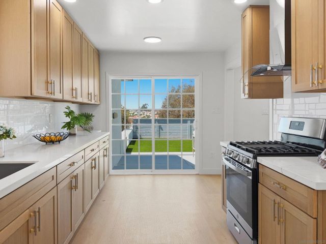 311 Rosebud Lane, San Diego, CA 92114