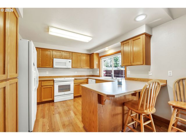 4471 SPRING MEADOW Ave, Eugene, OR 97404