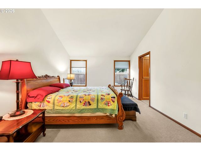 4471 SPRING MEADOW Ave, Eugene, OR 97404