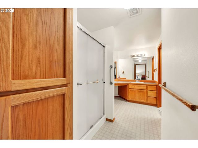 4471 SPRING MEADOW Ave, Eugene, OR 97404