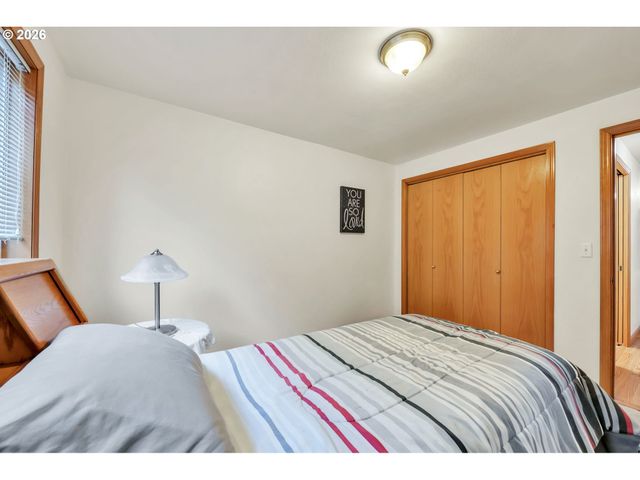 4471 SPRING MEADOW Ave, Eugene, OR 97404