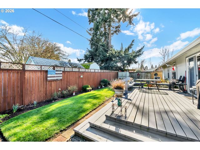 4471 SPRING MEADOW Ave, Eugene, OR 97404