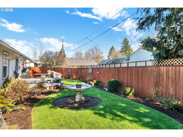 4471 SPRING MEADOW Ave, Eugene, OR 97404