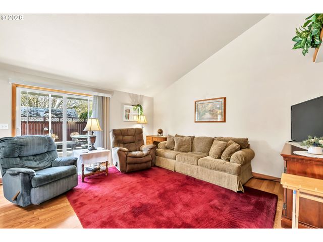 4471 SPRING MEADOW Ave, Eugene, OR 97404